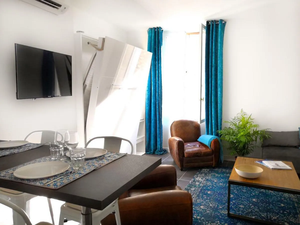 Beautifully Bright Apartment In Old Town Saint-Tropez